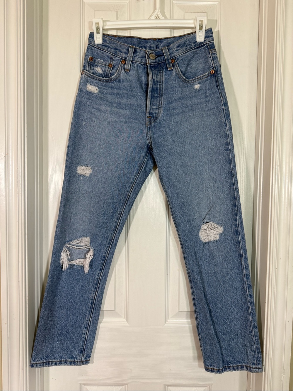Levi's 501 Distressed Straight Leg Jeans Light Wash Button Fly Women’s 24x26